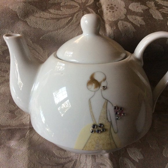 Stackable Teapot and Cup Set - Picture 4 of 11